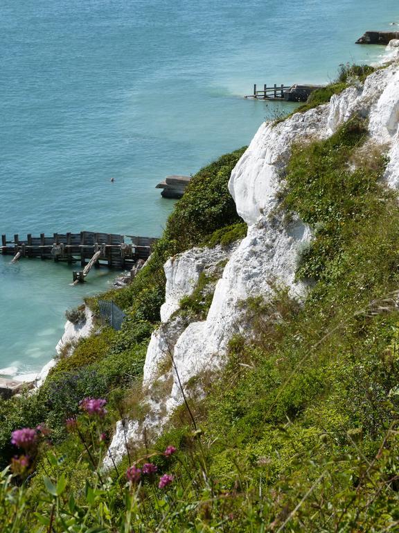 The Iverna Eastbourne Exterior photo